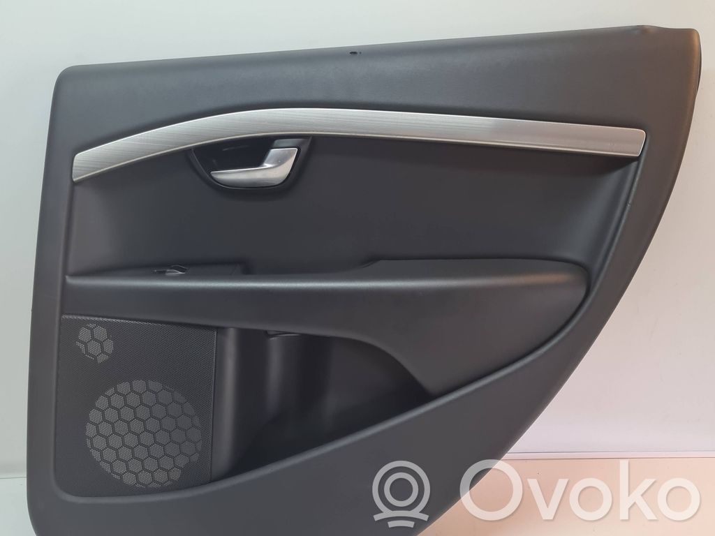 Volvo V70 Boczki / Poszycie drzwi tylnych 