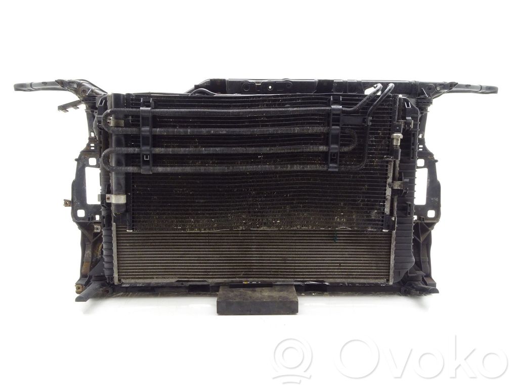 Audi A5 8T 8F Radiatorių panelė 