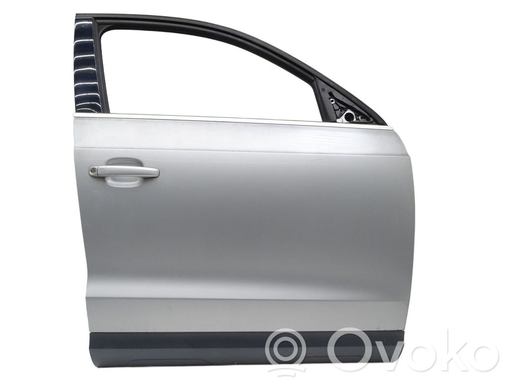 Puerta delantera   8U0831312,8X0959793H,8K0959802B,8U0837916,8U0971029H
