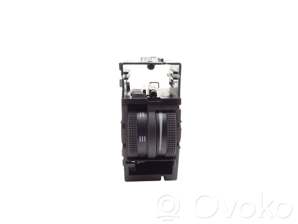 Audi Q3 8U Autres commutateurs / boutons / leviers 