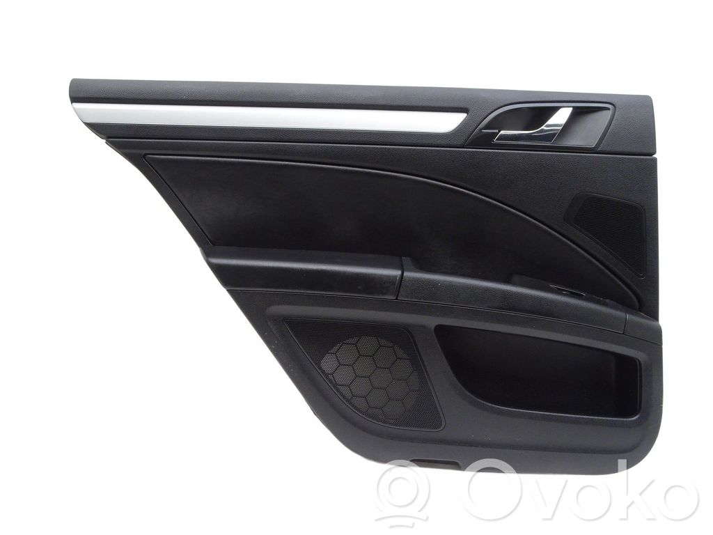 Skoda Superb B6 (3T) Listwa tapicerki drzwi przednich 
