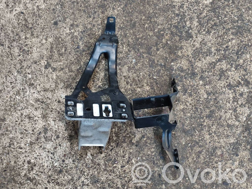 Front bumper mounting bracket   7163483