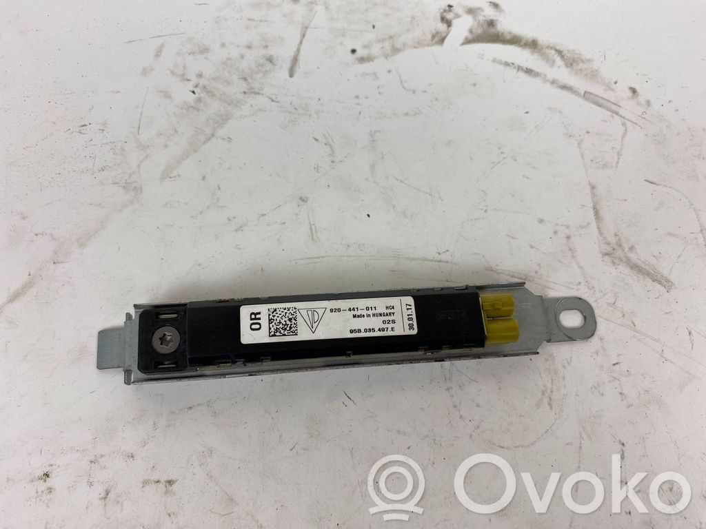 Porsche Macan (95B) Antenos stiprintuvas 