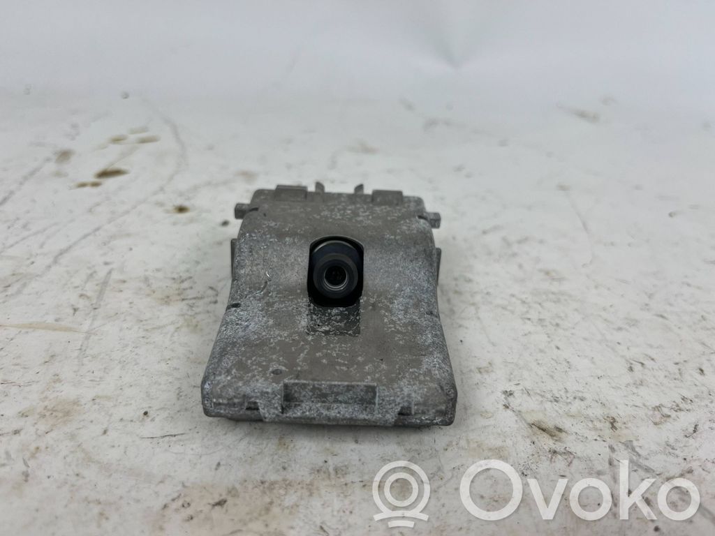 Maserati Levante Windshield/windscreen camera 