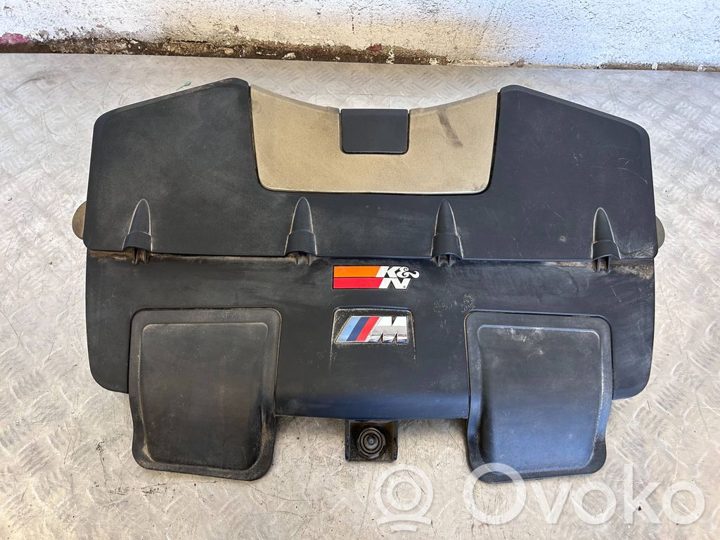 Air filter box   7589648