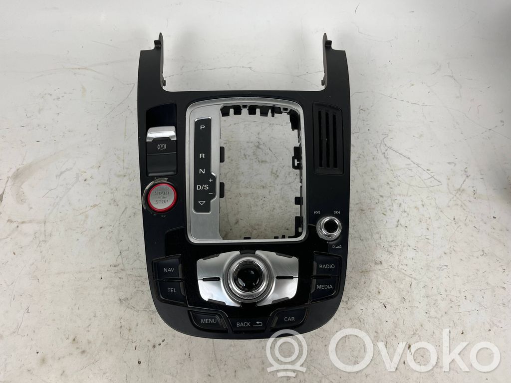 Head unit multimedia control   8T0919611L