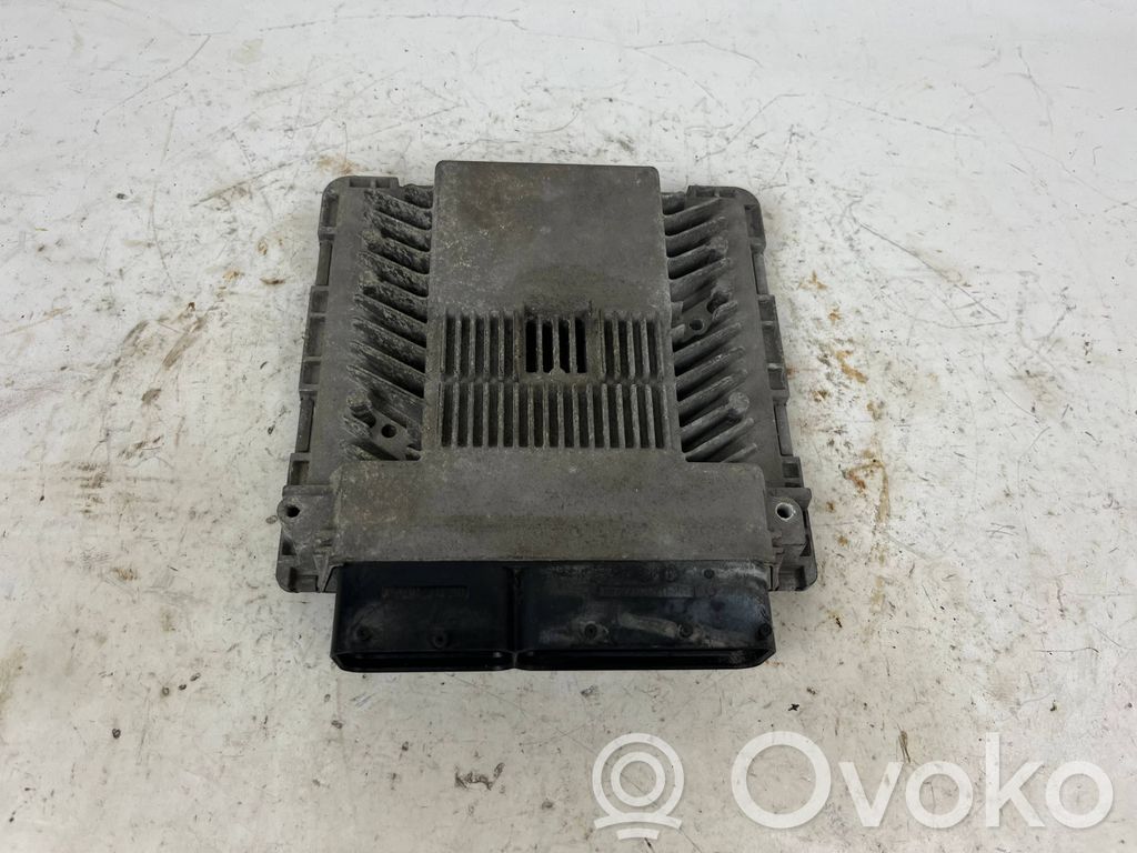 Audi A8 S8 D4 4H Engine control unit/module 