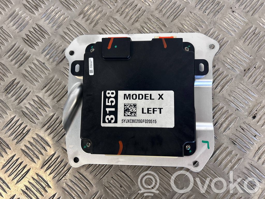 Tesla Model X Door control unit/module 