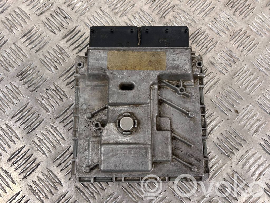 Engine control unit/module   06L907425E