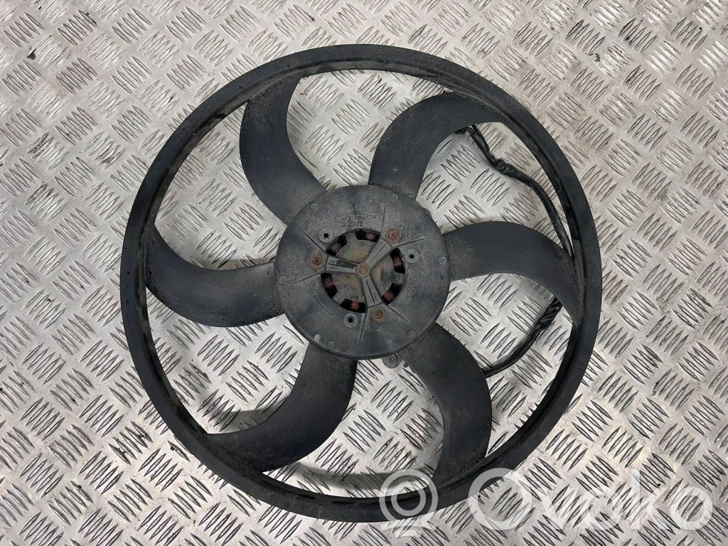 BMW X1 E84 Elektrisks radiatoru ventilators 