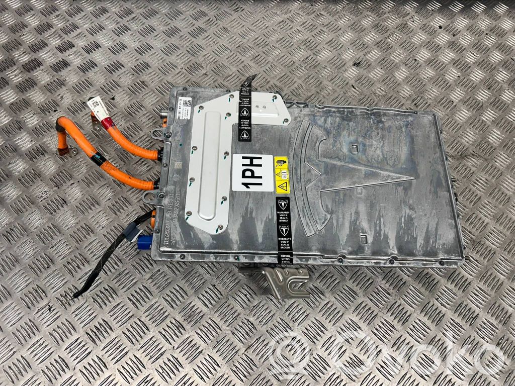 Tesla Model X Inversor/convertidor de voltaje 