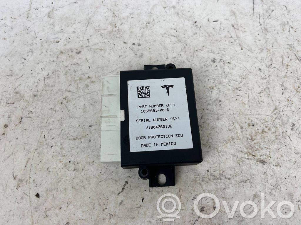 Tesla Model X Door control unit/module 