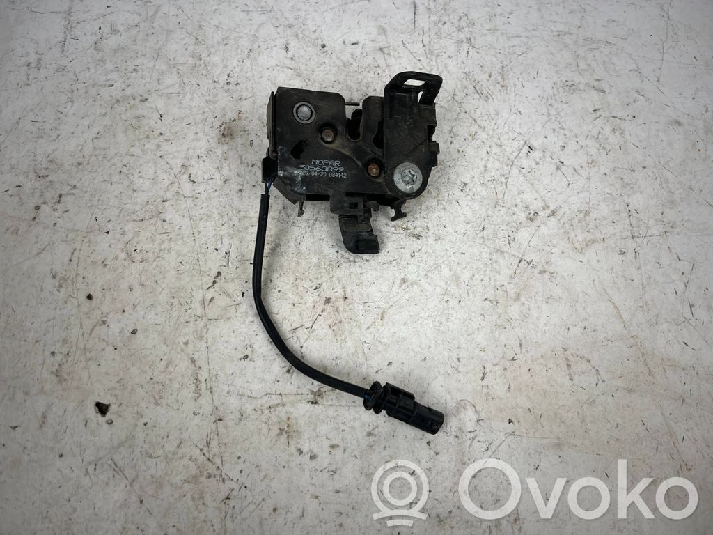 Alfa Romeo Stelvio Spyna variklio dangčio 