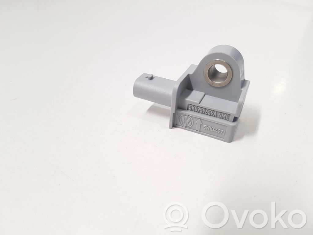 Volkswagen Beetle A5 Airbagsensor Crashsensor Drucksensor 