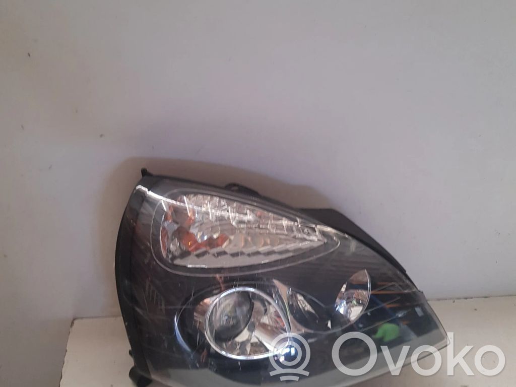 Renault Clio II Scheinwerfer 
