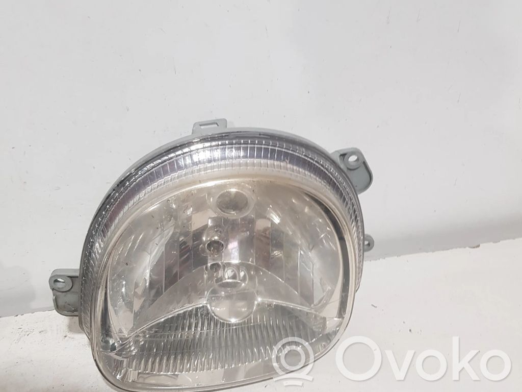 Scheinwerfer   8200022894