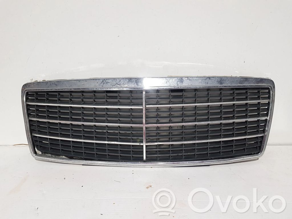 Mercedes-Benz S W140 Maskownica / Grill / Atrapa górna chłodnicy 