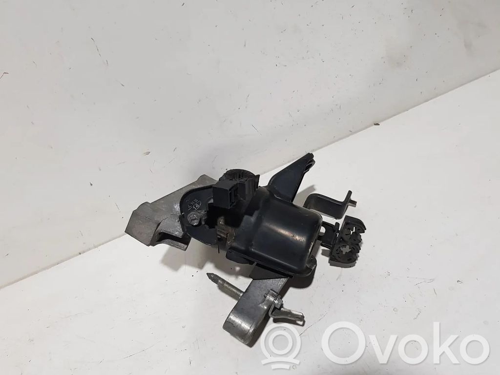 Lexus NX Engine mount bracket 