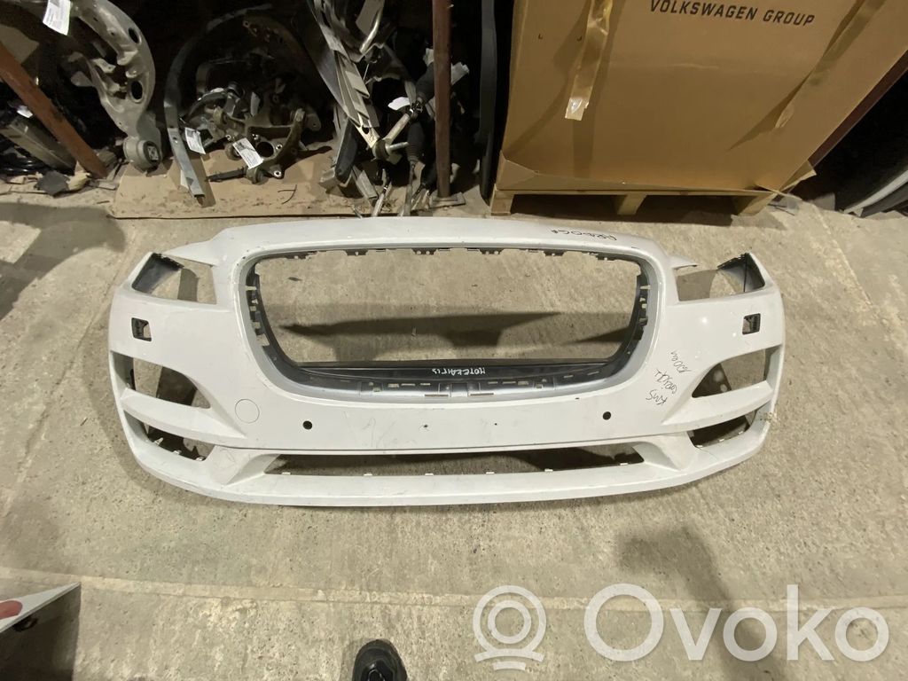 Jaguar F-Pace Front bumper 