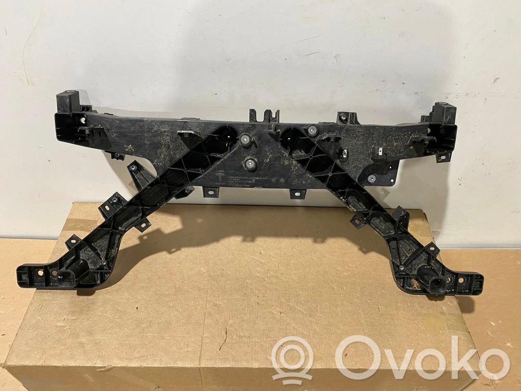 Tesla Model Y Juniper Viršutinė dalis radiatorių panelės (televizoriaus) 