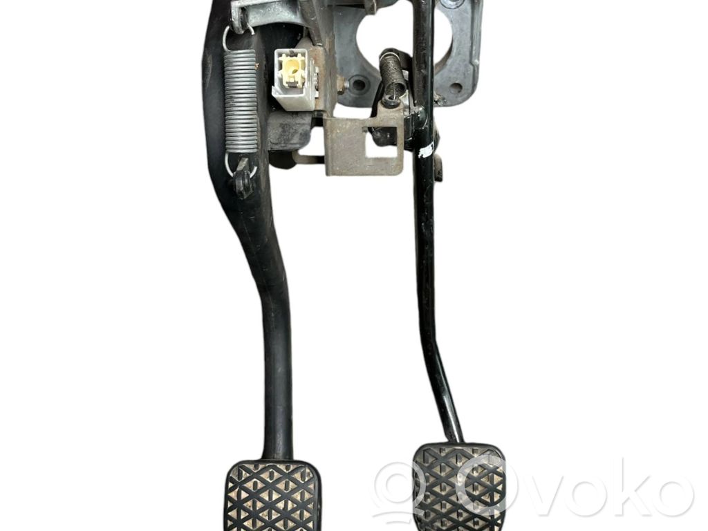 BMW 3 E46 Pedal assembly 