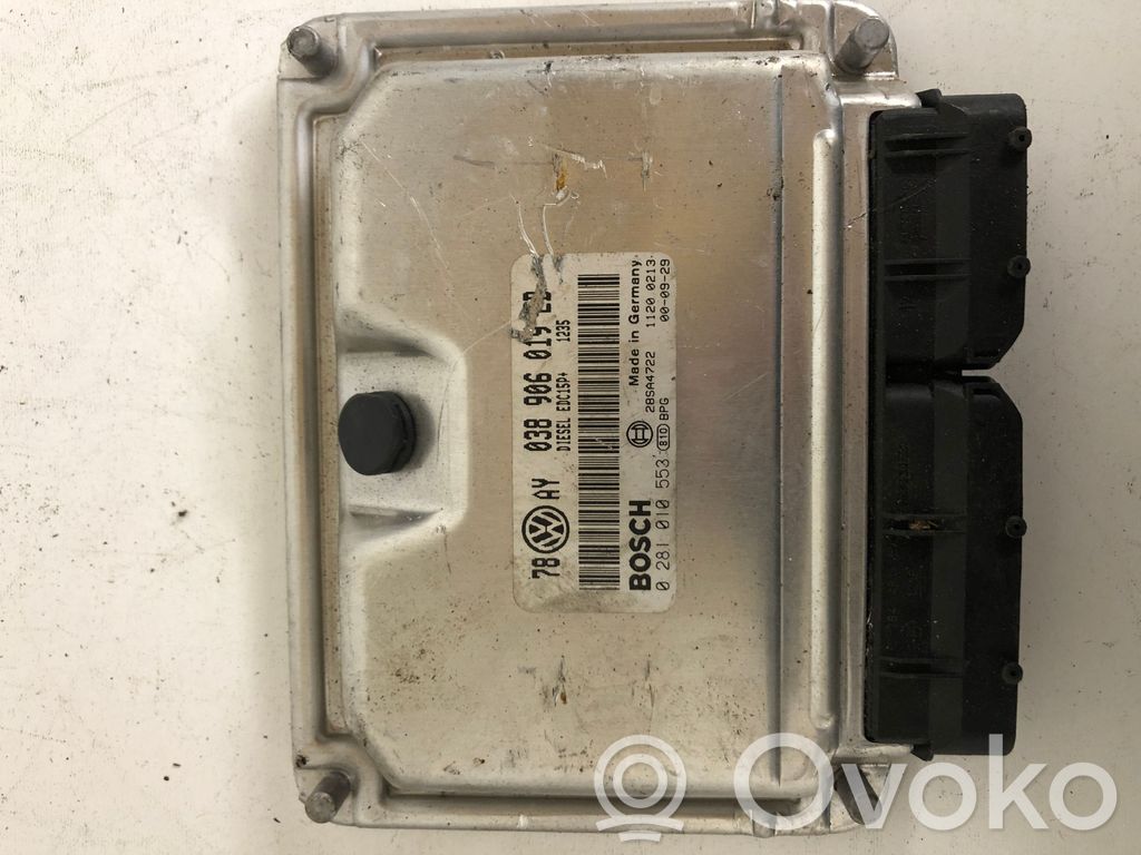 Volkswagen PASSAT B5.5 Engine control unit/module 
