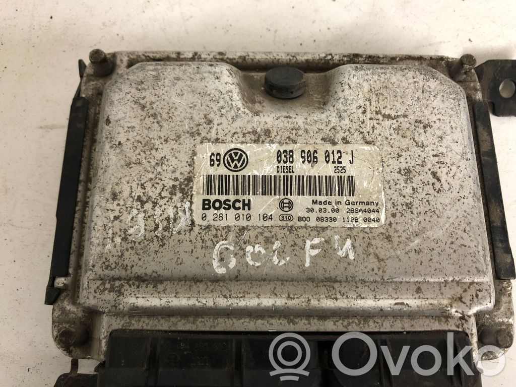 Volkswagen Golf IV Engine control unit/module 
