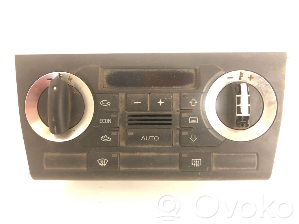 Audi A3 S3 8P Climate control unit 