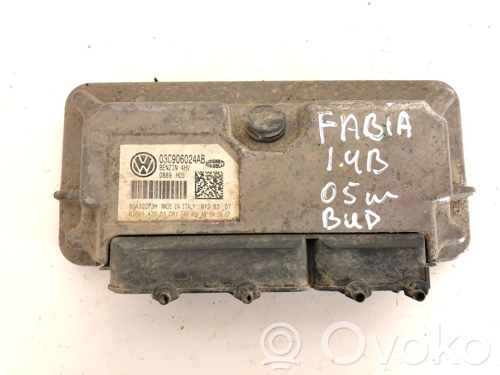 Skoda Fabia Mk1 (6Y) Engine control unit/module 