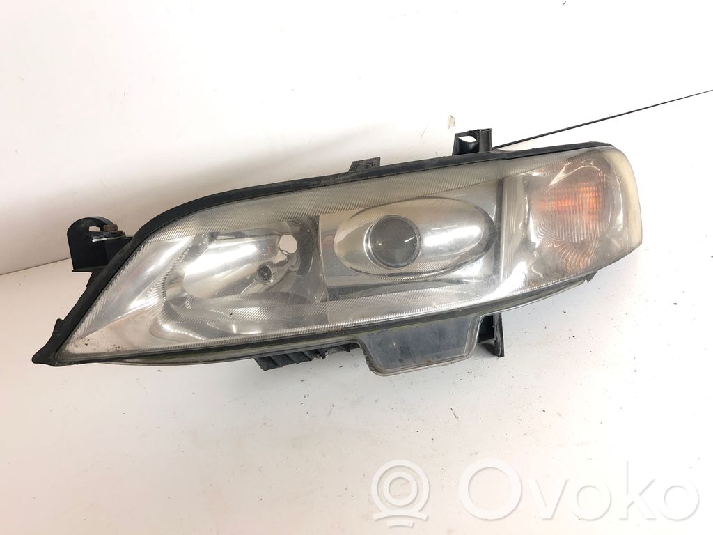 Opel Vectra B Lampa przednia 