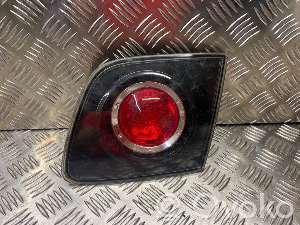Mazda 3 I Takaluukun takavalot 