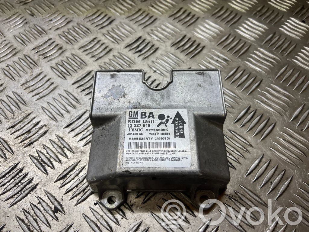 Opel Astra H Airbag control unit/module 