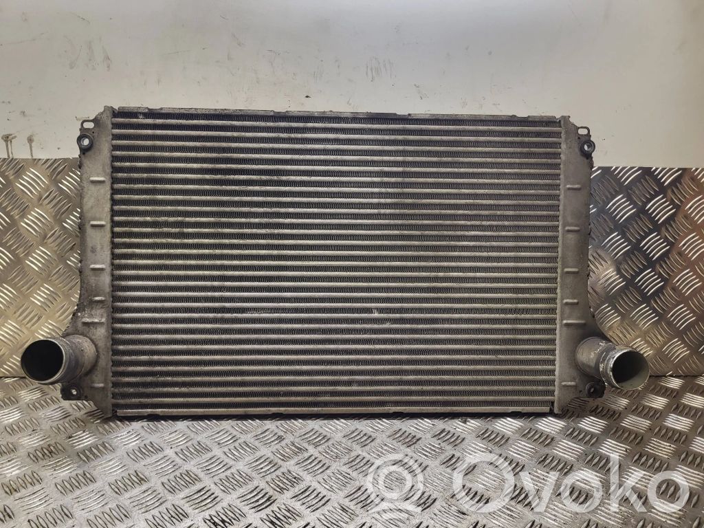 Toyota Avensis T250 Interkūlerio radiatorius 