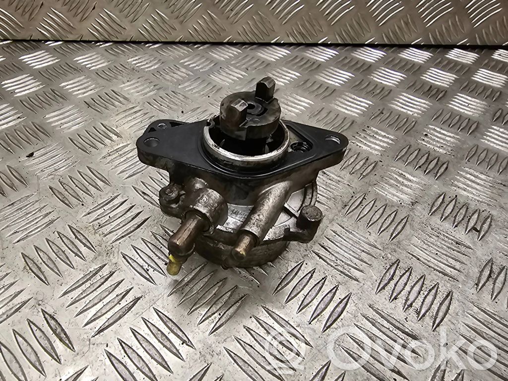 Opel Meriva A Vacuum pump 