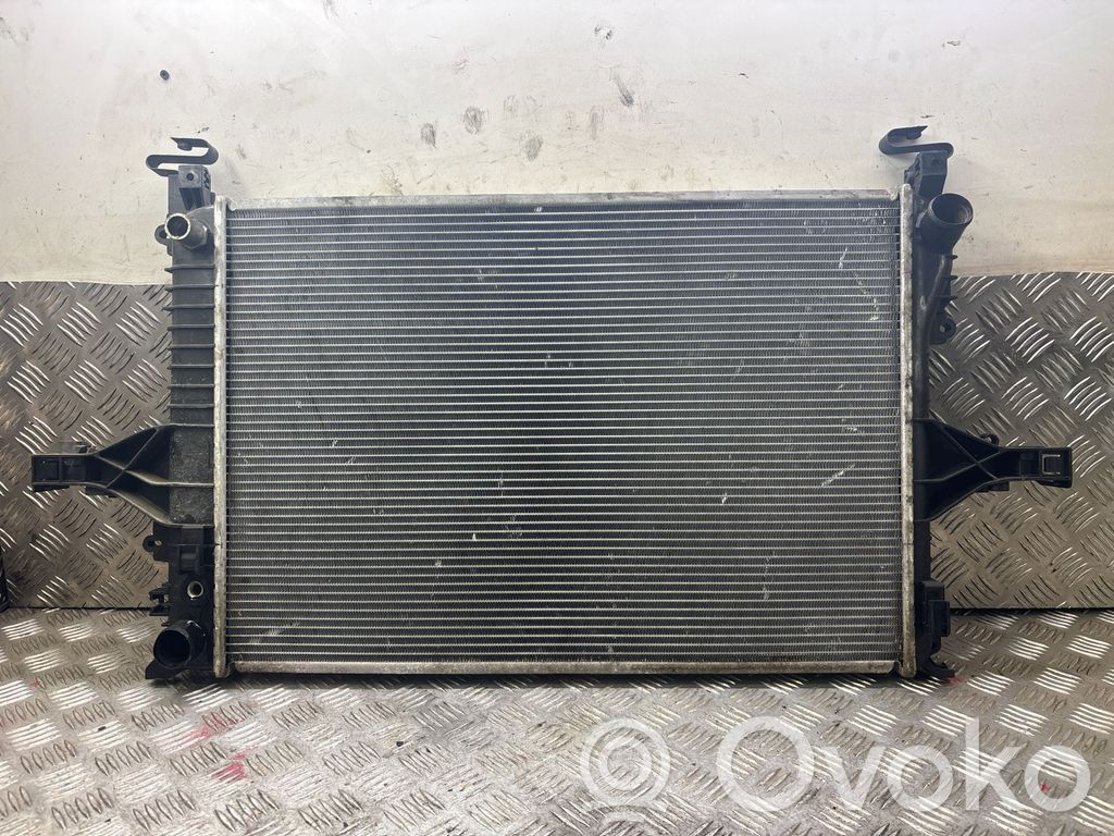Volvo XC70 Radiatore di raffreddamento 
