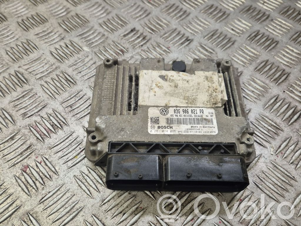 Volkswagen Golf V Unitate/modul de control motor 