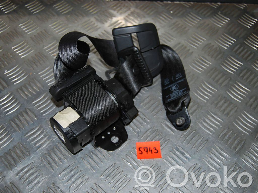 Volvo V50 Cinturón trasero 
