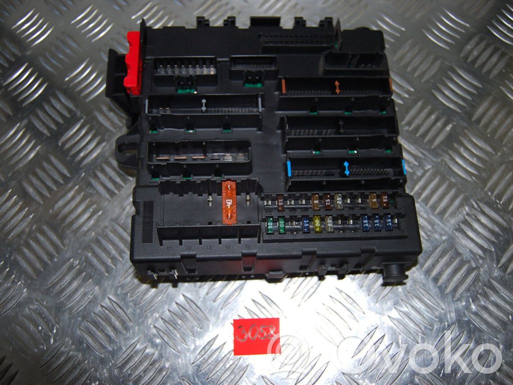 Opel Vectra C Fuse module 