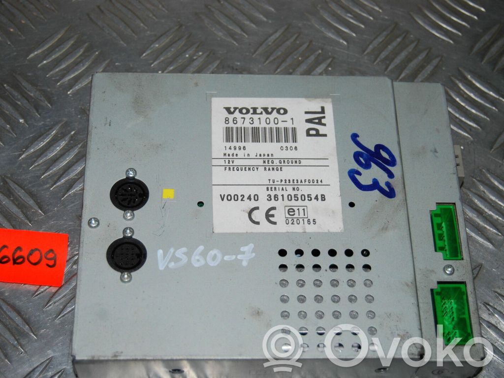 Volvo V70 GPS navigation control unit/module 