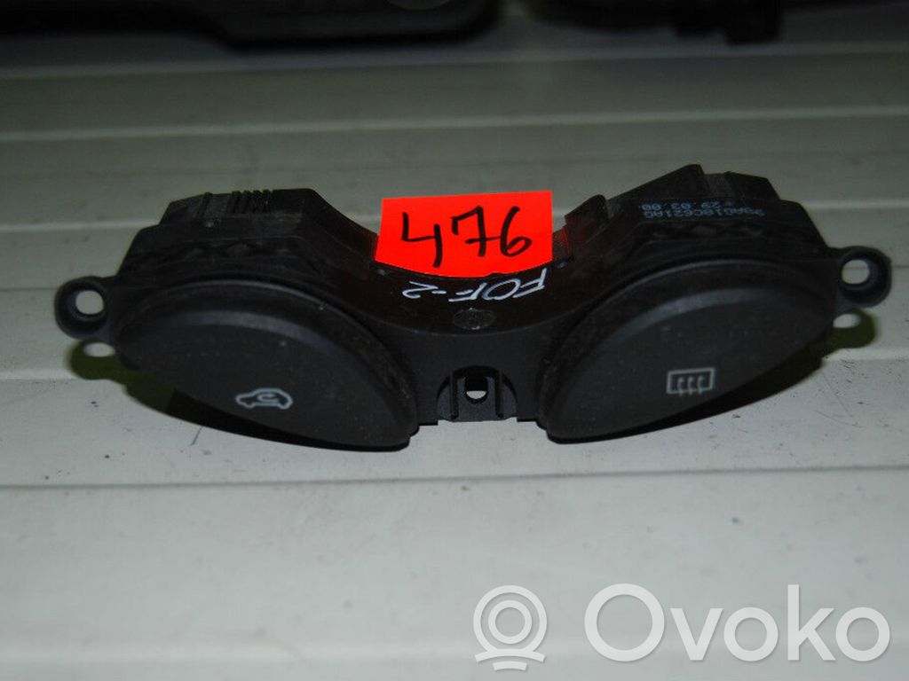 Ford Focus Windscreen/window heater switch 