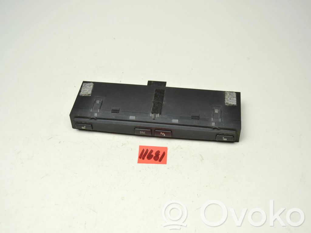 Seat heating switch   6949452,13580212,234717