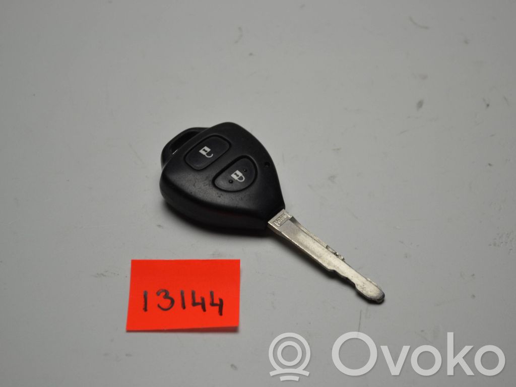 Toyota Auris 150 Contact aprindere 