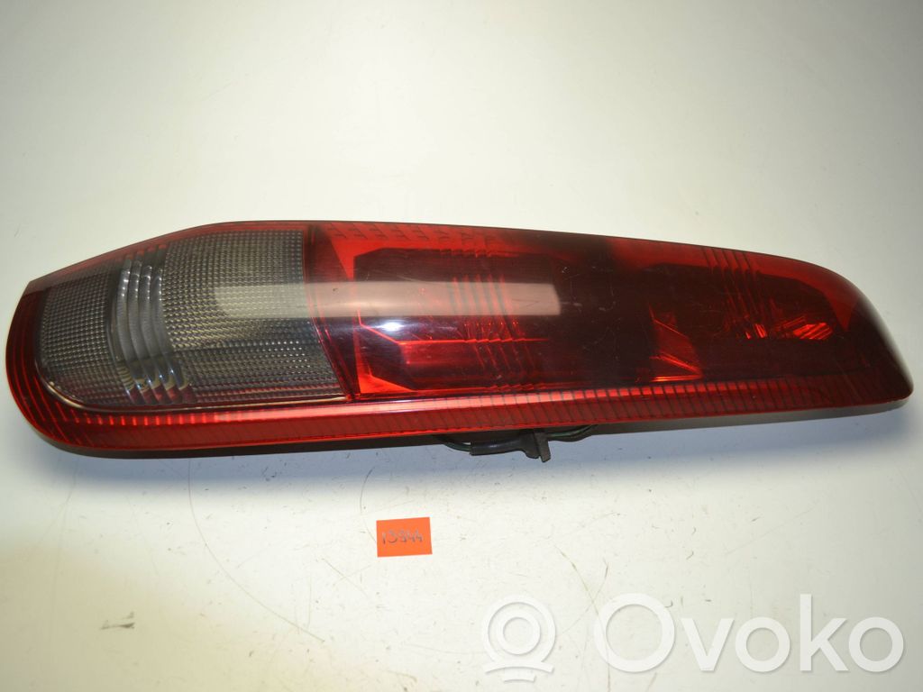 Nissan X-Trail T30 Rear/tail lights 