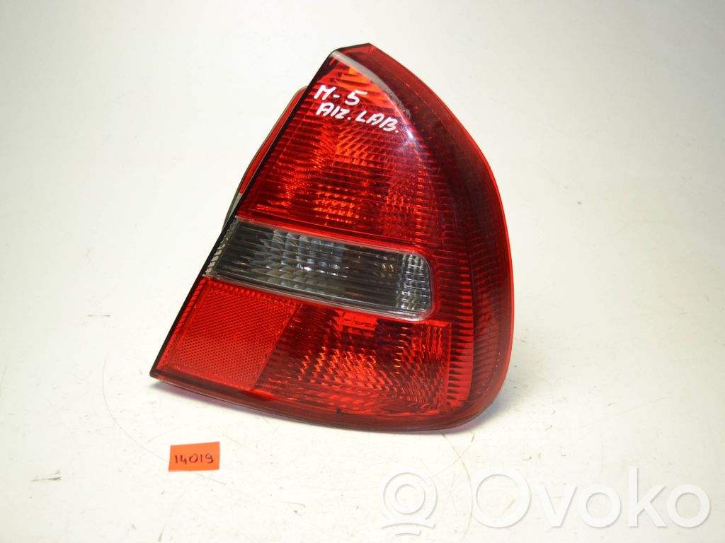 Mitsubishi Carisma Lampa tylna 