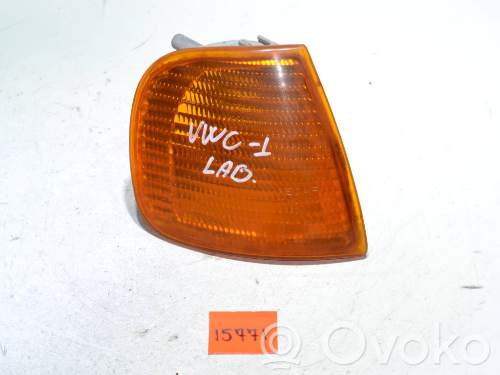 Front indicator light   20482000D