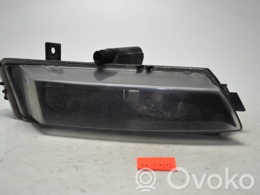 Etusumuvalo   0305084002,7181288,LE06A147