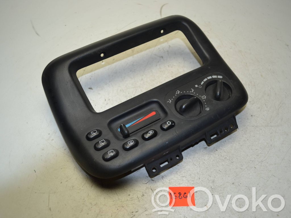Chrysler Voyager Climate control unit 