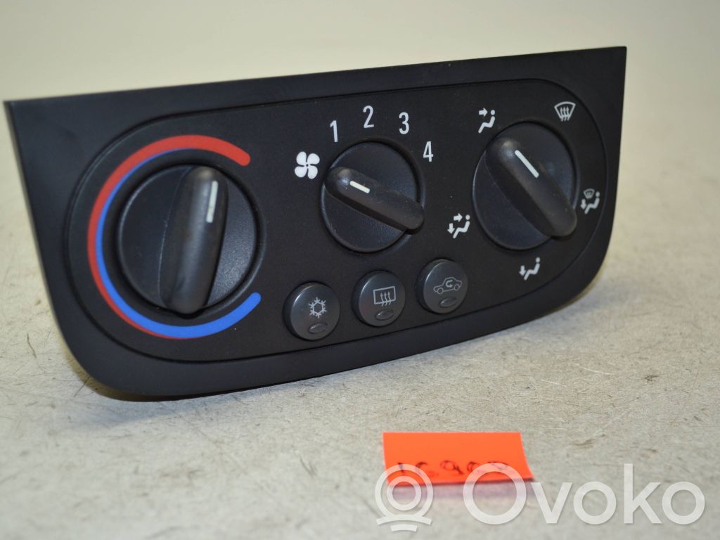 Opel Corsa C Climate control unit 