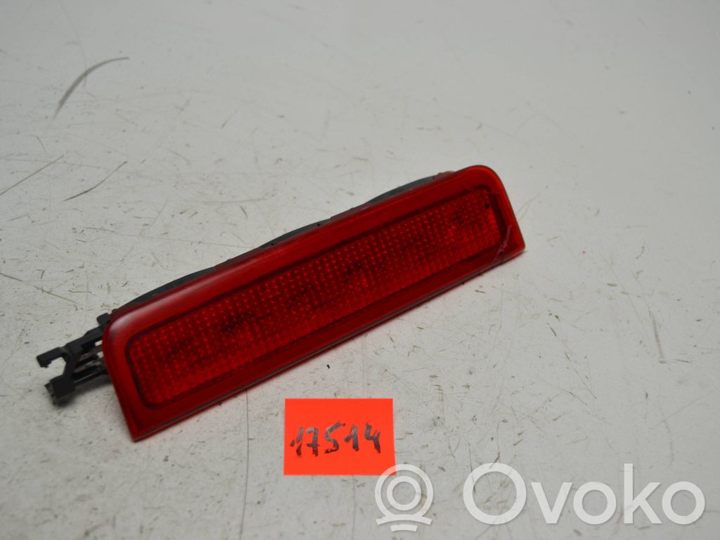 Volkswagen Caddy Third/center stoplight 