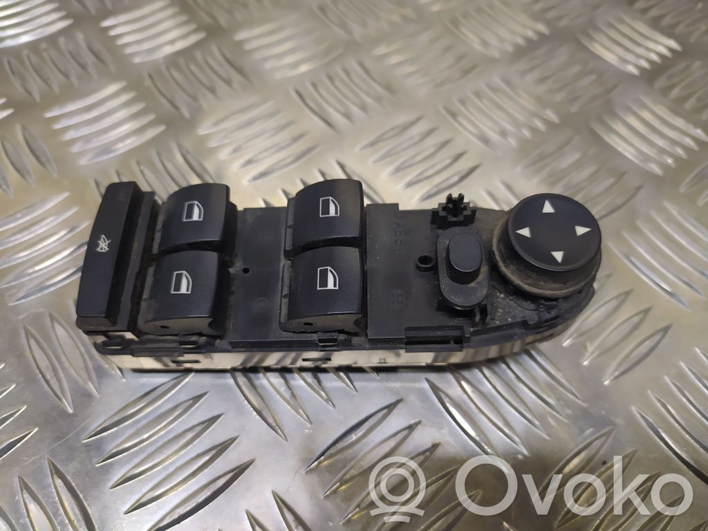 Electric window control switch   694863804